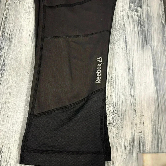Reebok Women's Black Compression Leggings Size Small - Picture 2 of 7